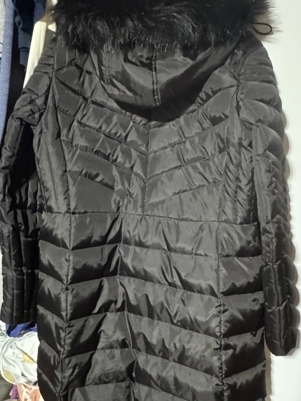 Michael Kors Black Quilted Long Puffer Coat with Zip Details - Picture 4 of 5